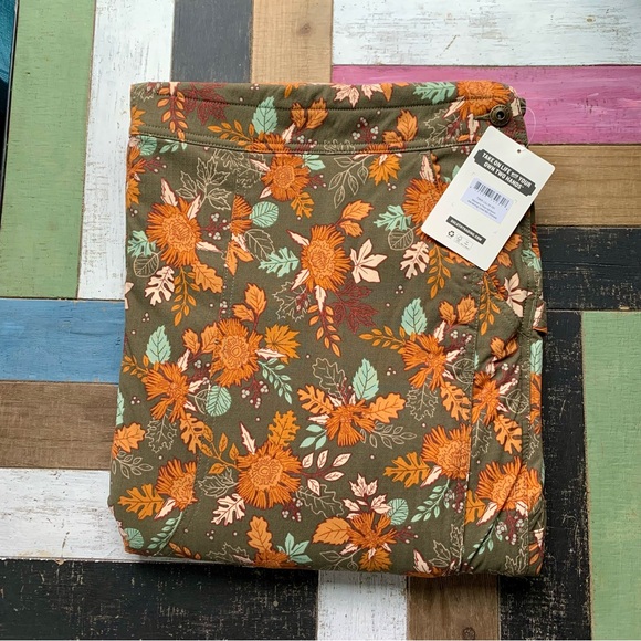 NWT Duluth 3X x31L Heirloom Gardening Lined Bib Overalls Loden Autumn Leaves - Picture 7 of 9
